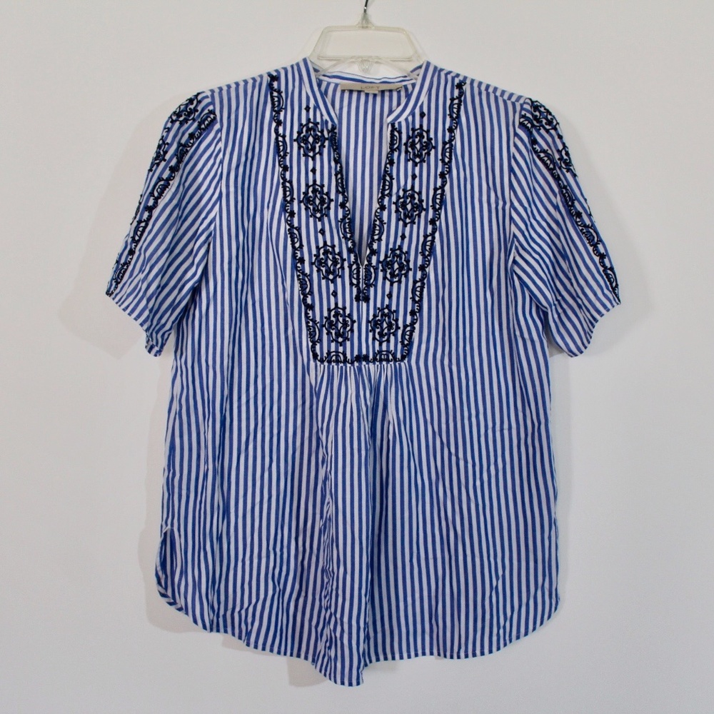 Vertical Stripped V-Neck Blouse